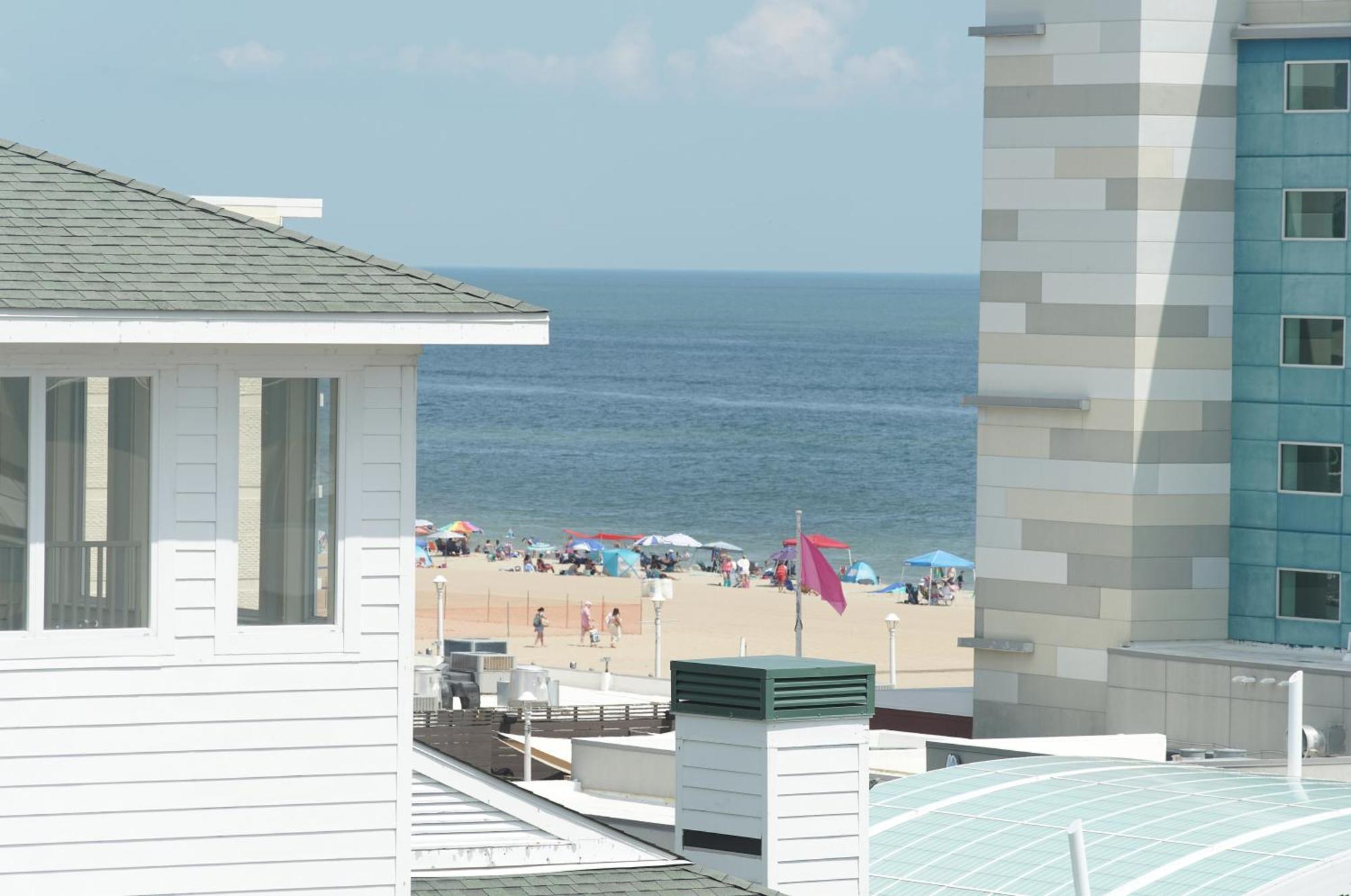 Howard Johnson By Wyndham Virginia Beach At The Beach Eksteriør bilde